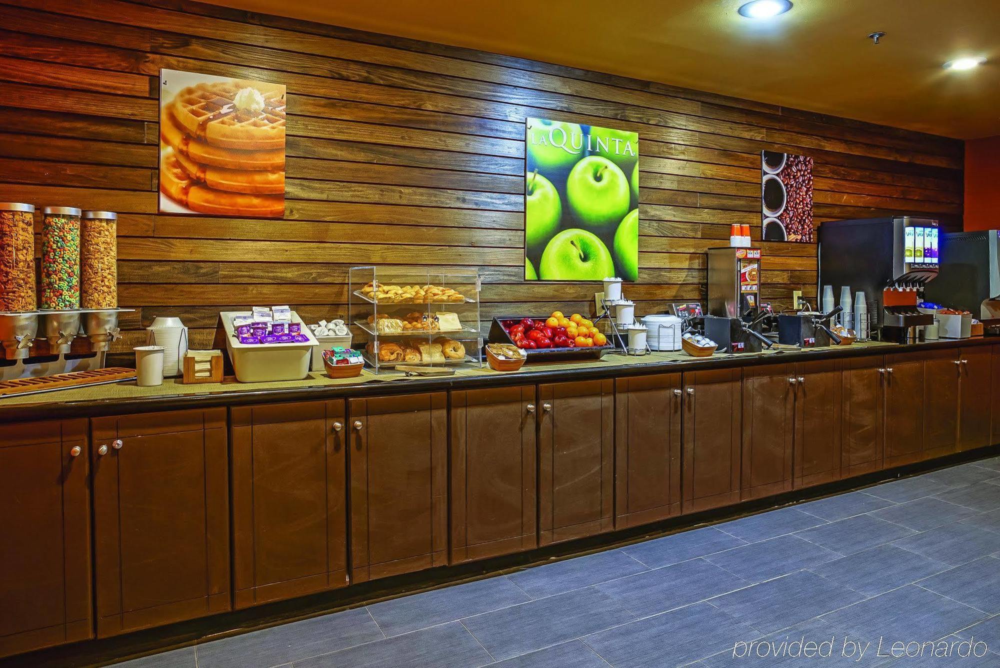 Holiday Inn & Suites Philadelphia-Runnemede/Exit 3-New Jersey Turnpike Экстерьер фото